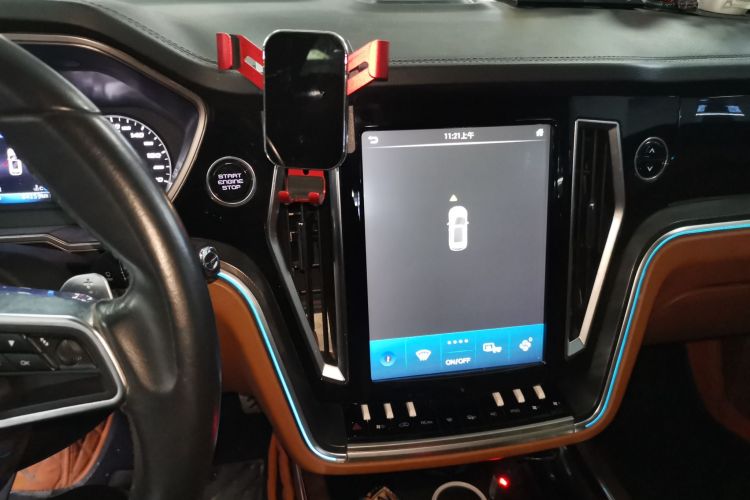 众泰T700 2017款 2.0T 自动尊享型中控内饰16