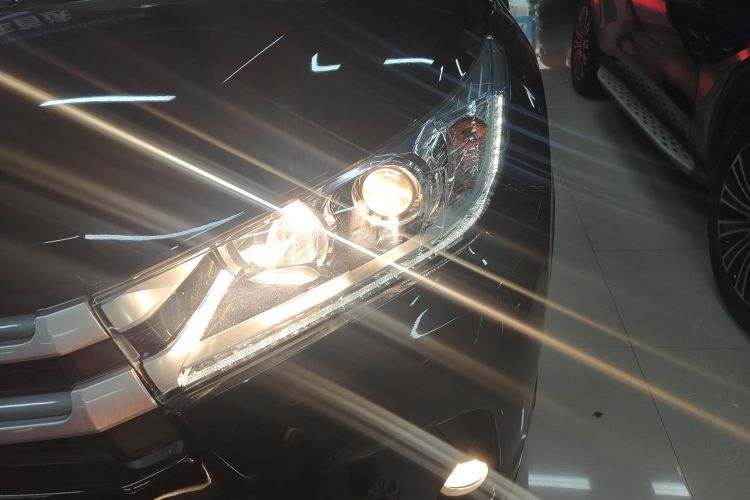 丰田 汉兰达 2018款 2.0T 四驱豪华版 7座 国V车身外观36