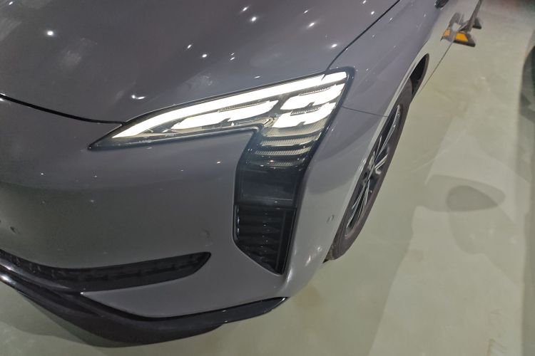 红旗EH7 2024款 820 Pro局部细节36