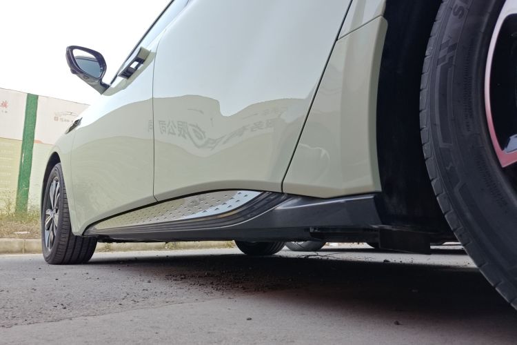 红旗EH7 2024款 690 Pro局部细节9002