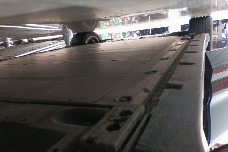 极氪001 2023款 WE版 86kWh局部细节9001