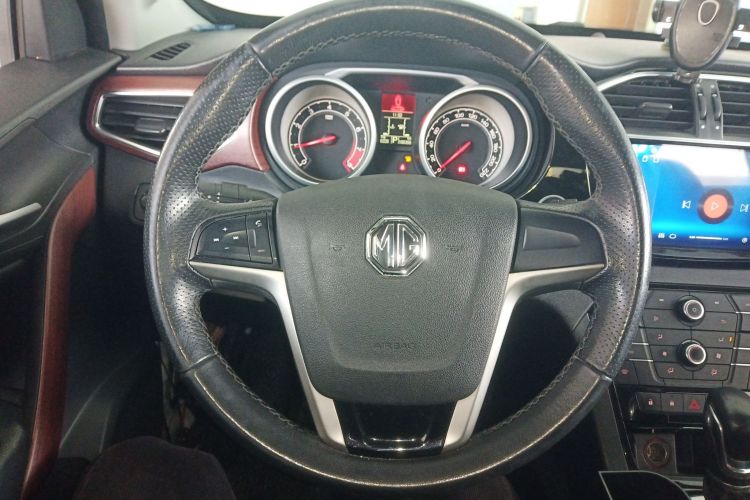 名爵 锐腾 2016款 1.5TGI TST豪华版中控内饰13