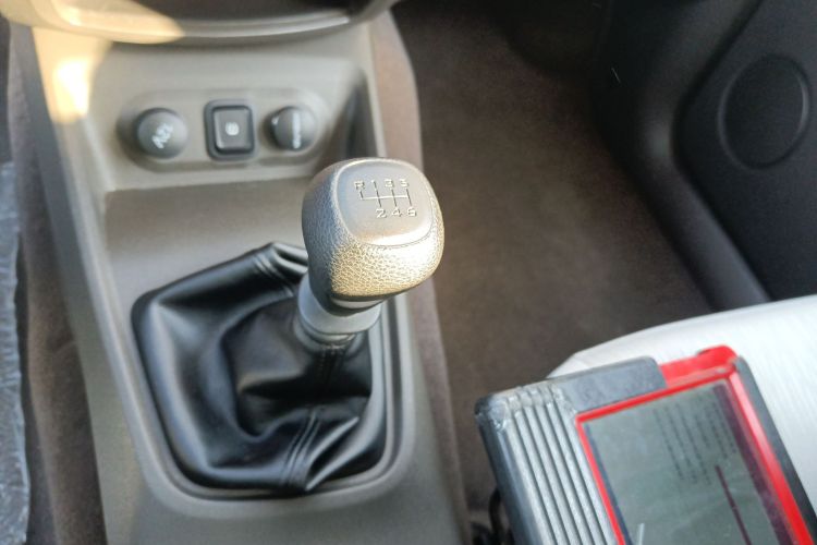 五菱汽车 五菱宏光 2021款 1.5L S基本型LAR中控内饰18