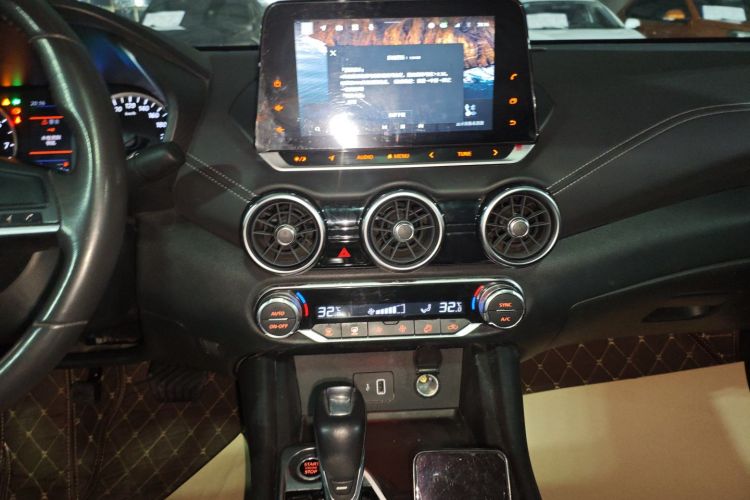 日产 轩逸 2021款 1.6L XL CVT悦享版中控内饰16