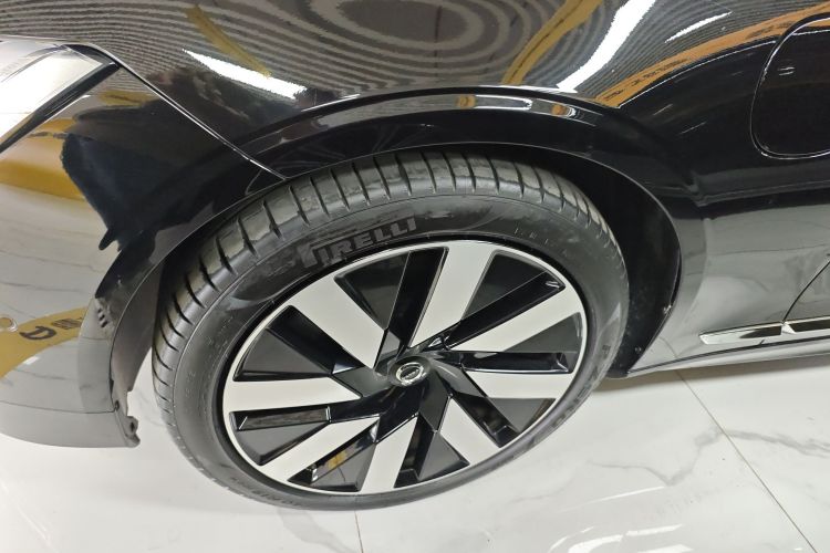 沃尔沃S90新能源 2024款 插电式混动 四驱长续航智雅豪华版车身外观6007