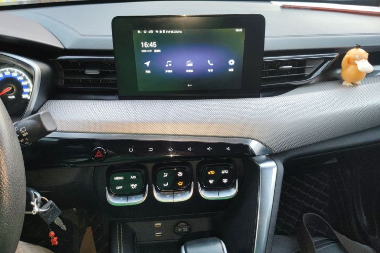 北京汽车 北京X3 2019款 1.5T CVT荣耀版中控内饰16