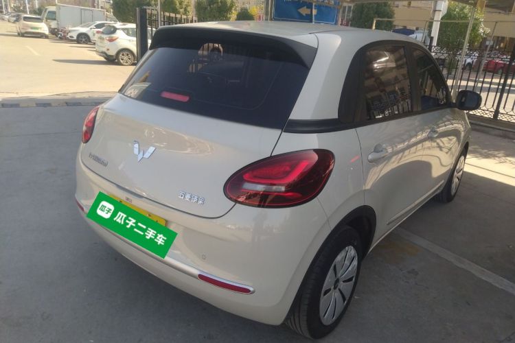 五菱汽车 五菱缤果 2023款 333km 快享款车身外观7