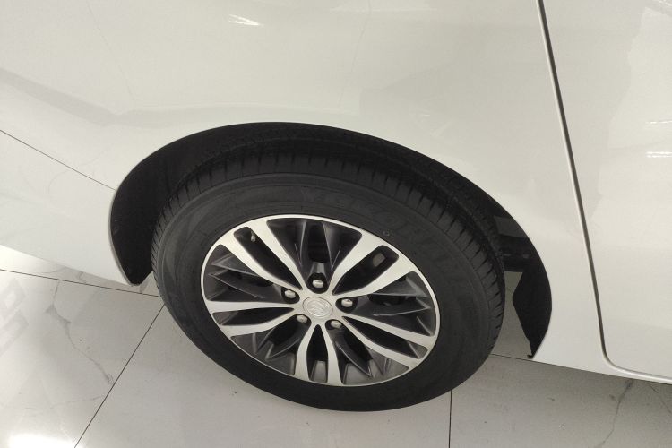 别克GL8 2020款 ES陆尊 653T 舒适型车身外观56