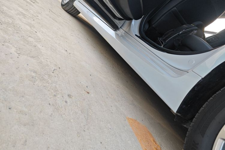 丰田 凯美瑞 2024款  双擎 2.0HG 尊贵版局部细节9002