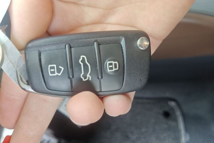 奥迪A3 2019款 Sportback 35 TFSI 风尚型 国VI中控内饰11