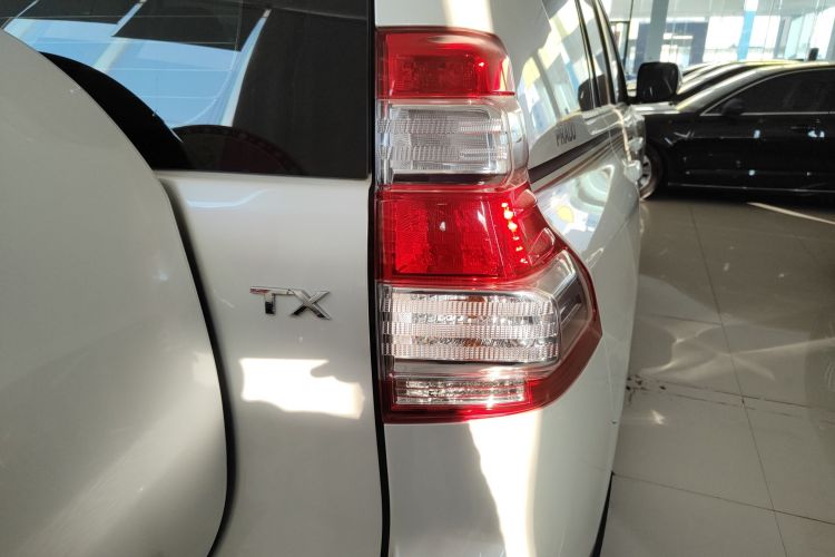 丰田 普拉多（平行进口） 车身外观6006