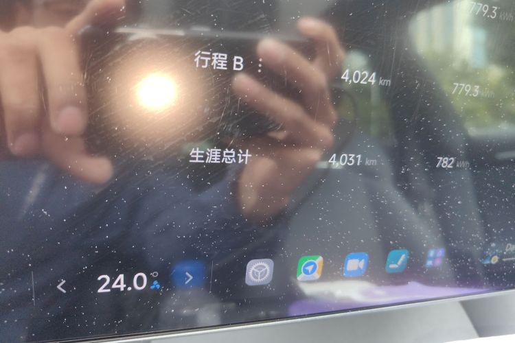 小米汽车 小米YU7 2025款 超长续航后驱版中控内饰15