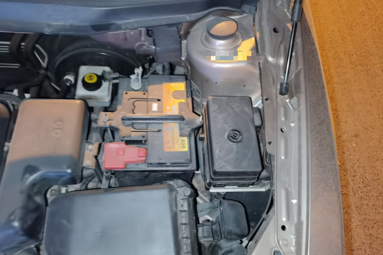 中华H530 2017款 1.6L 自动舒适型局部细节9007