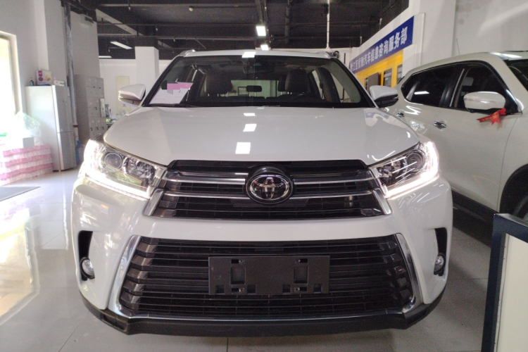 丰田 汉兰达 2018款 2.0T 四驱尊贵版 7座 国VI车身外观6001