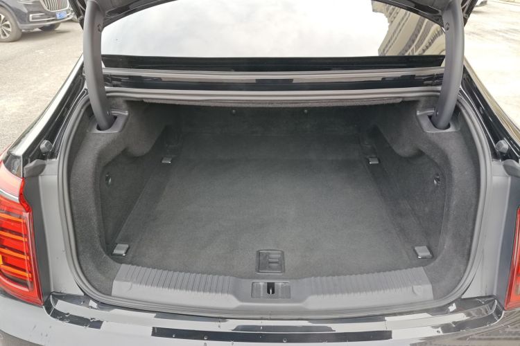 红旗H9 2021款 2.5T 公务版局部细节23