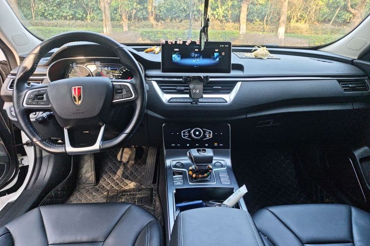 红旗H5 2022款 经典款 改款 1.5T DCT旗韵版中控内饰12