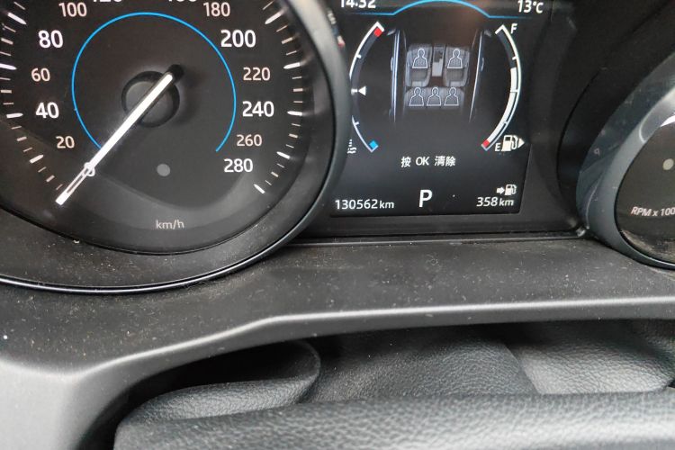 捷豹XFL 2017款 XFL 2.0T 240PS 豪华版中控内饰15