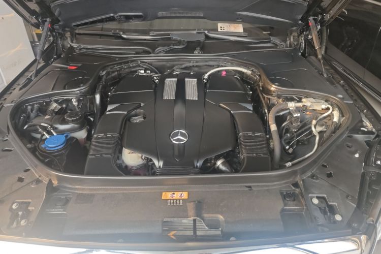 奔驰 迈巴赫S级 2020款 S 450 4MATIC机舱底盘24