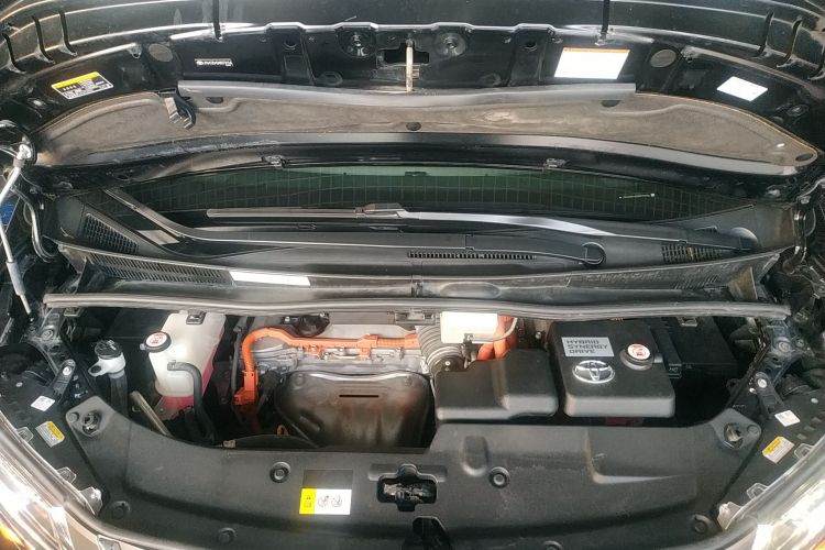 丰田 埃尔法 2021款 双擎 2.5L 豪华版机舱底盘24