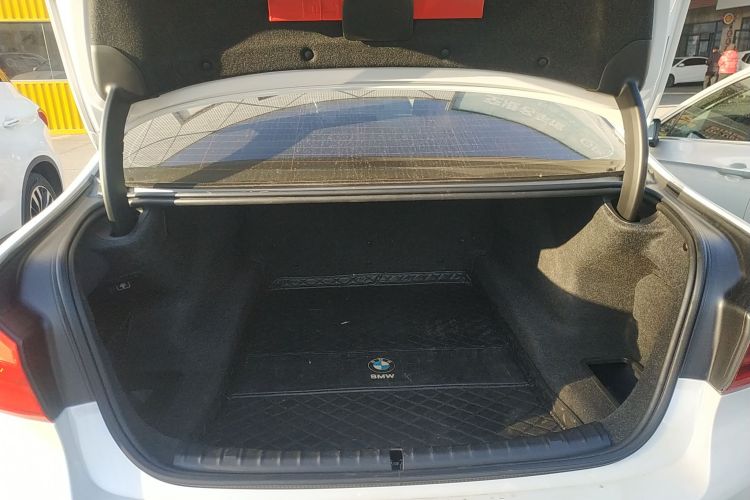 宝马5系 2019款 525Li M运动套装局部细节23