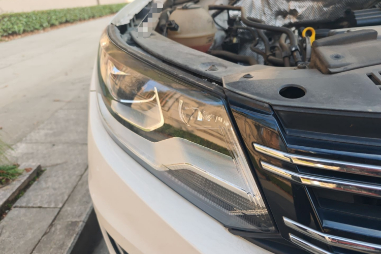 大众 途观 2016款 280TSI 自动两驱丝绸之路风尚版车身外观8