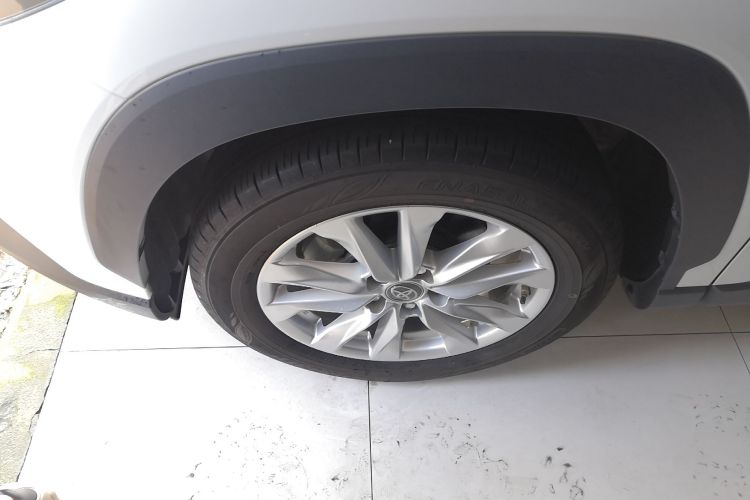 丰田 卡罗拉锐放 2023款 2.0L 先锋版车身外观6007