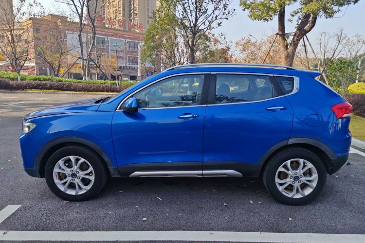 哈弗H2s 2017款 红标 1.5T 手动精英型车身外观4