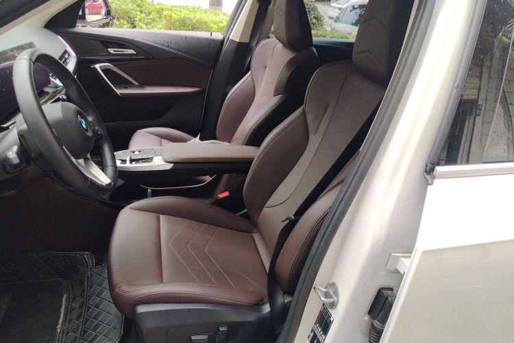 宝马X1 2023款 sDrive20Li X设计套装中控内饰19