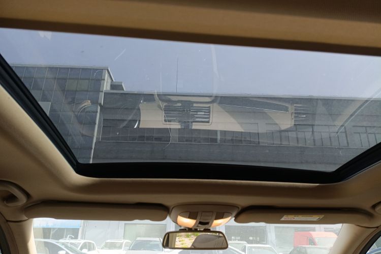 奔驰R级 2017款 R 320 4MATIC 商务型臻藏版中控内饰22