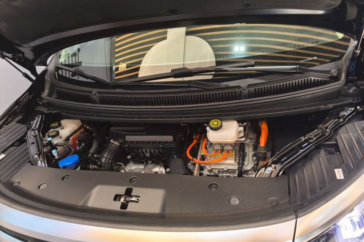 腾势D9 2024款 DM-i 1050 尊享型局部细节24