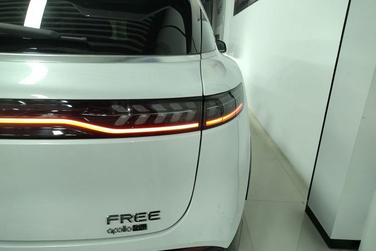 岚图汽车 岚图FREE 2024款 超长续航智驾版车身外观9