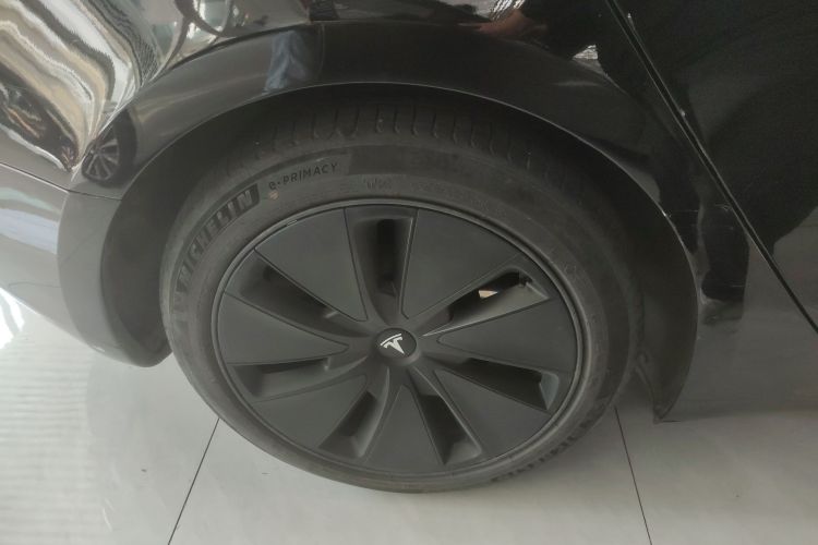 特斯拉 Model 3 2023款 后轮驱动版车身外观6003