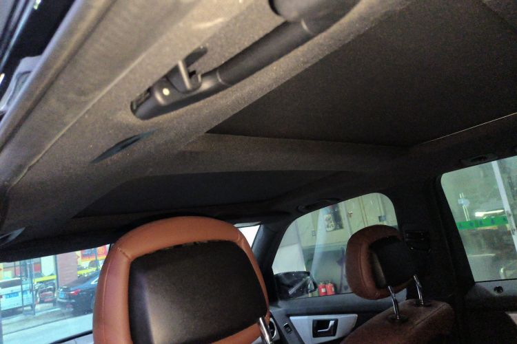 奔驰GLK级 2015款 GLK 300 4MATIC 时尚型 极致版中控内饰22