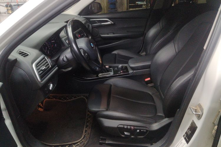 宝马1系 2017款 118i 运动型局部细节19