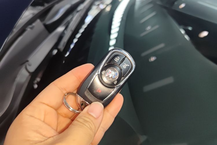 别克 昂科威 2020款 28T 四驱精英型中控内饰7001