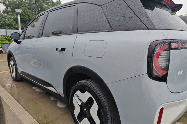 ARCFOX极狐 极狐考拉 2023款 家庭版Pro车身外观4