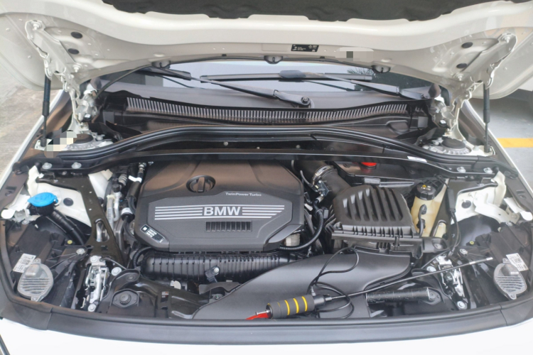 宝马2系(进口) 2023款 225i 四门轿跑车 M运动套装机舱底盘24