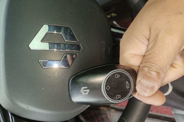 零跑汽车 零跑T03 2021款 400舒享版中控内饰7001