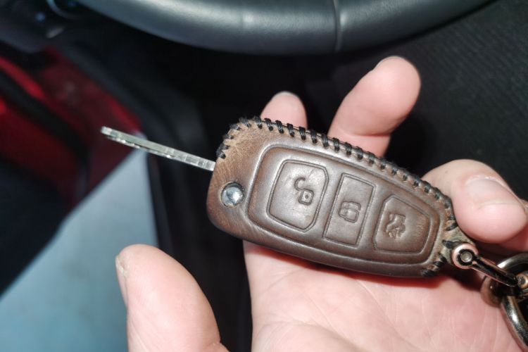 福特 福克斯 2017款 两厢 1.6L 手动风尚型智行版中控内饰11