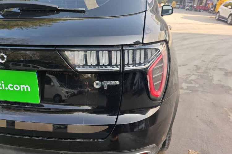 领克01 2020款 2.0T 两驱纯Pro版 国VI车身外观9