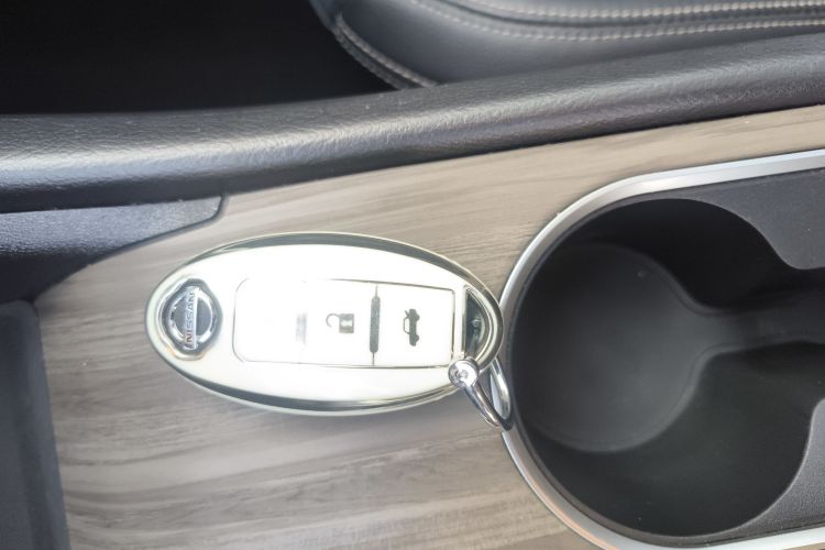 日产 天籁 2021款 2.0L XL 舒适版中控内饰7001