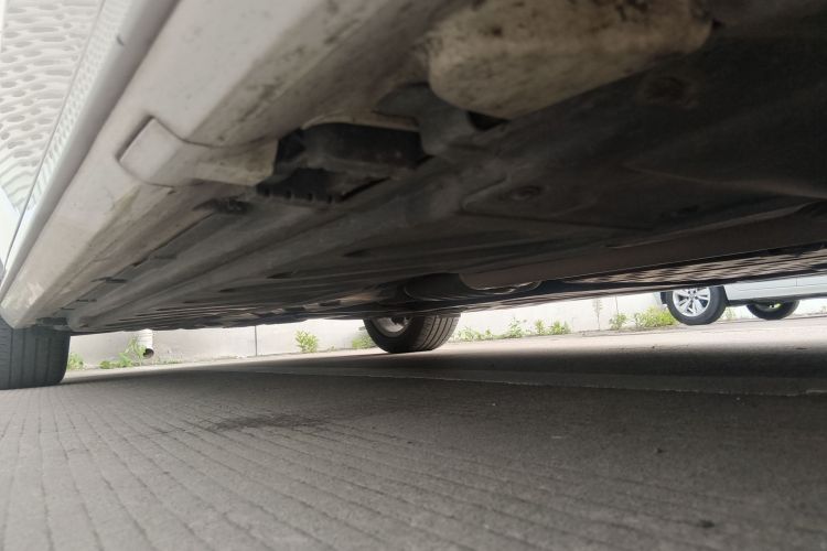 奔驰C级 2020款 C 260 L 运动版局部细节9001