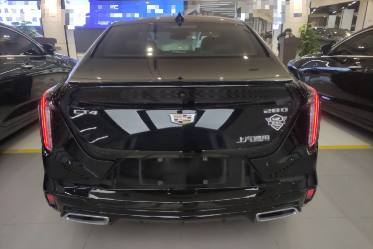 凯迪拉克CT4 2021款 28T 尊贵型车身外观6