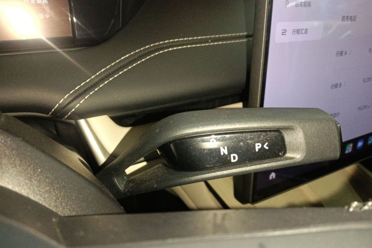 小米汽车 小米SU7 2024款 四驱超长续航高阶智驾Max版中控内饰18