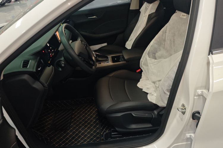 荣威i5 2026款 1.5L CVT豪华版中控内饰19