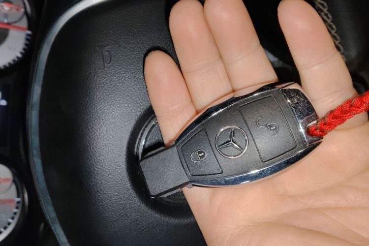 奔驰GLA 2016款 GLA 200 时尚型中控内饰11