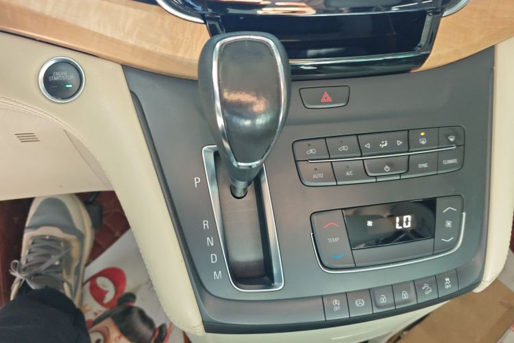 别克GL8 2018款 ES 28T 舒适型 国VI中控内饰18