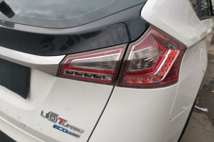 纳智捷 优6 SUV 2016款 1.8T 风尚超值型车身外观6006