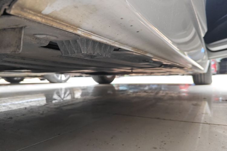 宝马3系 2015款 320Li 超悦版时尚型局部细节9001