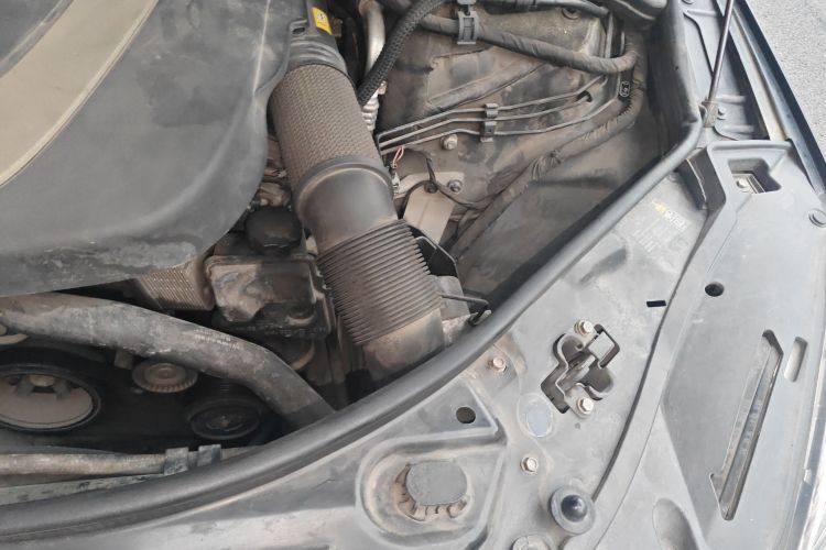 奔驰R级 2010款 R 300 L 豪华型局部细节9007